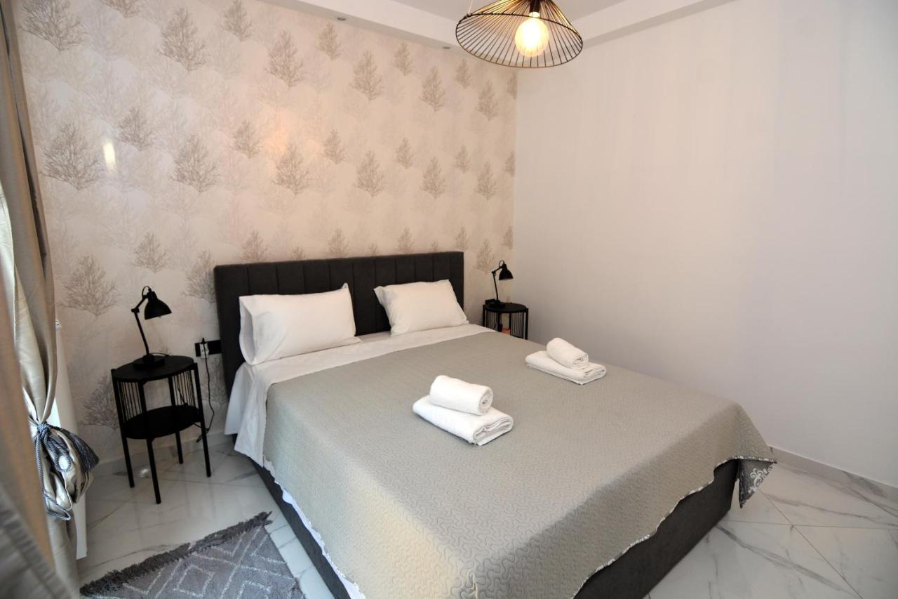 La Casa Blanca Apartment *